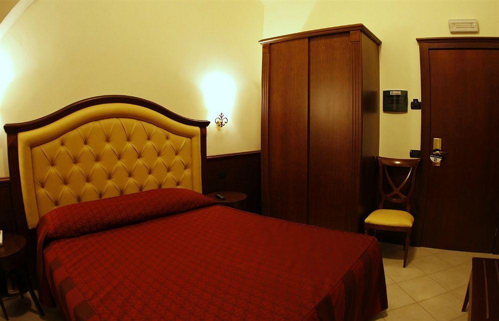 Alojamento de Acomodação e Pequeno-almoço Domus Augusta 3*